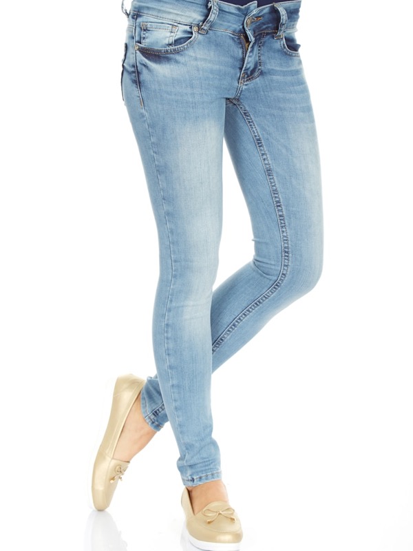 Distressed Skinny Jeans